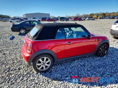 Trzecie zdjęcie samochodu z tyłu: 2010 MINI COOPER VIN:WMWMR3C58ATU97134 - miniatura