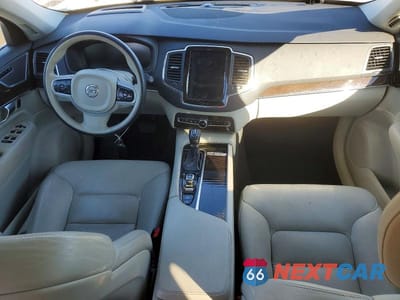 Zdjęcie 8 z 13 samochodu: 2018 VOLVO XC90 T6 VIN:YV4A22PKXJ1368079 - miniatura