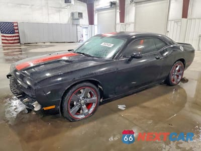 2014 DODGE CHALLENGER SXT 2C3CDYAG9EH274297 - główne zdjęcie licytacji z USA - miniatura