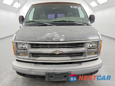 Piąte zdjęcie samochodu w środku: 1999 CHEVROLET EXPRESS G2500 VIN:1GCFG25WXX1144545 - miniatura