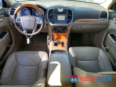 Zdjęcie 8 z 12 samochodu: 2012 CHRYSLER 300 LIMITED VIN:2C3CCACG5CH183046 - miniatura