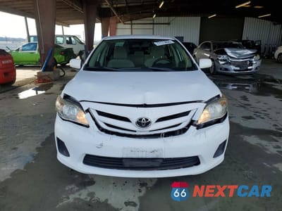 Piąte zdjęcie samochodu w środku: 2012 TOYOTA COROLLA BASE VIN:JTDBU4EE6C9175071 - miniatura