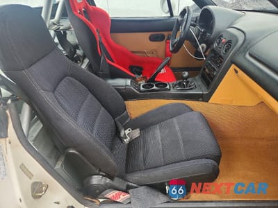 Zdjęcie 10 z 12 samochodu: 1994 MAZDA MX-5 MIATA VIN:JM1NA3530R0507257 - miniatura