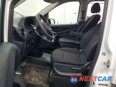 Zdjęcie 7 z 13 samochodu: 2021 MERCEDES-BENZ METRIS VIN:W1YV0BEY7M3846884 - miniatura