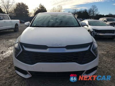 Piąte zdjęcie samochodu w środku: 2025 KIA SPORTAGE LX VIN:KNDPU3DF2S7337265 - miniatura