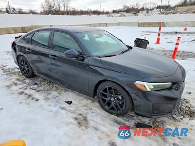 Czwarte zdjęcie samochodu z boku: 2025 HONDA CIVIC SPORT VIN:2HGFE2F55SH586365 - miniatura