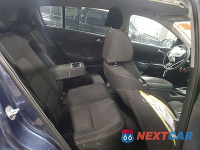 Zdjęcie 10 z 11 samochodu: 2022 KIA SPORTAGE LX VIN:KNDPMCAC4N7011823 - miniatura