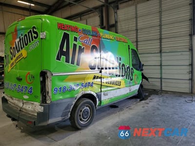 Trzecie zdjęcie samochodu z tyłu: 2017 FORD TRANSIT 250 UTILITY / SERVICE VAN VIN:1FTYR1CM7HKA34515 - miniatura
