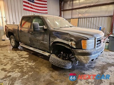 Czwarte zdjęcie samochodu z boku: 2011 GMC SIERRA K1500 SLE VIN:3GTP2VE36BG151514 - miniatura