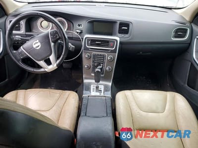 Zdjęcie 8 z 12 samochodu: 2012 VOLVO S60 T5 VIN:YV1622FS0C2118402 - miniatura