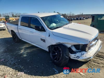 Czwarte zdjęcie samochodu z boku: 2019 RAM 1500 CLASSIC SLT VIN:1C6RR7LG5KS595912 - miniatura