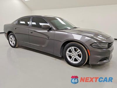 Czwarte zdjęcie samochodu z boku: 2018 DODGE CHARGER SXT VIN:2C3CDXBG5JH180453 - miniatura