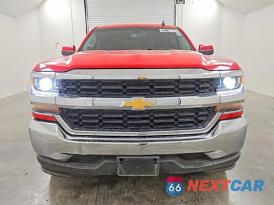 Piąte zdjęcie samochodu w środku: 2018 CHEVROLET SILVERADO C1500 LT VIN:3GCPCREC6JG188114 - miniatura