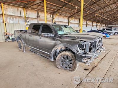 Czwarte zdjęcie samochodu z boku: 2022 RAM 2500 LARAMIE VIN:3C6UR5NL7NG240826 - miniatura