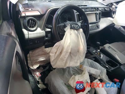 Zdjęcie 8 z 11 samochodu: 2018 TOYOTA RAV4 HYBRID XLE VIN:JTMRJREV9JD247928 - miniatura