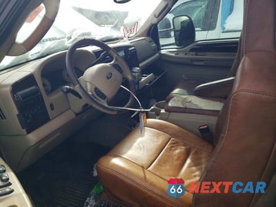 Zdjęcie 7 z 12 samochodu: 2005 FORD F350 SUPER DUTY VIN:1FTWW33P25EC05042 - miniatura