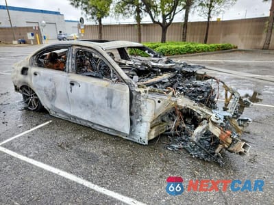 Czwarte zdjęcie samochodu z boku: 2020 BMW 330I VIN:3MW5R1J0XL8B07760 - miniatura