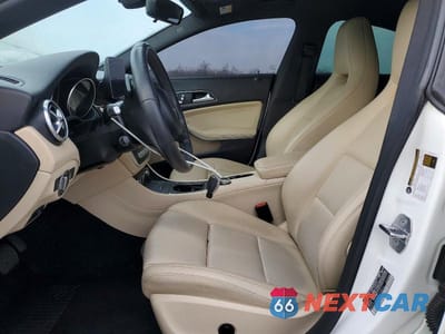 Zdjęcie 7 z 11 samochodu: 2018 MERCEDES-BENZ CLA 250 VIN:WDDSJ4EB2JN645816 - miniatura