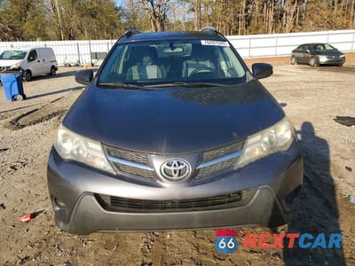 Piąte zdjęcie samochodu w środku: 2014 TOYOTA RAV4 LE VIN:JTMZFREV0EJ014884 - miniatura