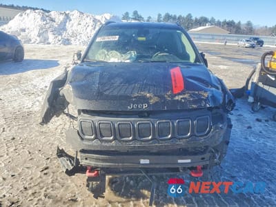 Piąte zdjęcie samochodu w środku: 2022 JEEP COMPASS TRAILHAWK VIN:3C4NJDDB7NT193215 - miniatura
