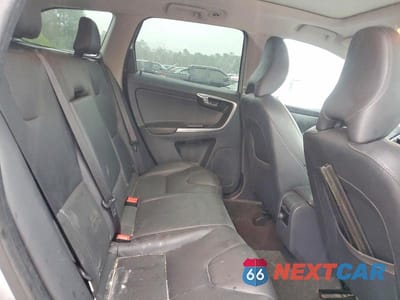 Zdjęcie 11 z 12 samochodu: 2015 VOLVO XC60 T5 PREMIER VIN:YV440MDK9F2659063 - miniatura