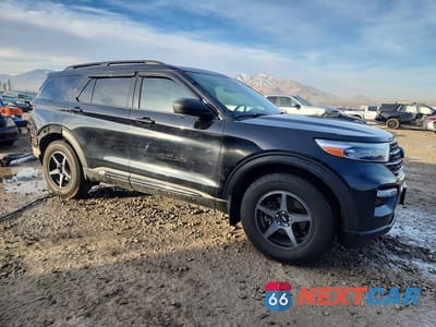 Czwarte zdjęcie samochodu z boku: 2020 FORD EXPLORER XLT VIN:1FMSK8DH4LGC19780 - miniatura