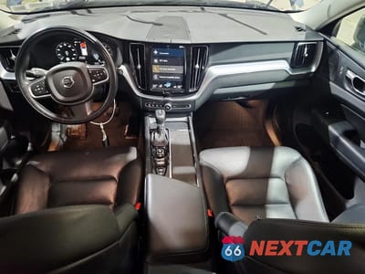 Zdjęcie 8 z 13 samochodu: 2019 VOLV XC60 T6 VIN:YV4A22RK1K1357566 - miniatura