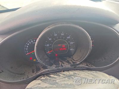 Zdjęcie 9 z 12 samochodu: 2018 KIA SOUL BASE VIN:KNDJN2A29J7520966 - miniatura