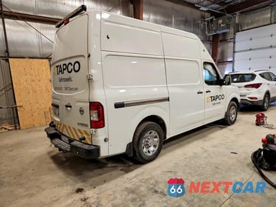 Trzecie zdjęcie samochodu z tyłu: 2019 NISSAN NV 2500 UTILITY / SERVICE VAN VIN:1N6AF0LY7KN806280 - miniatura