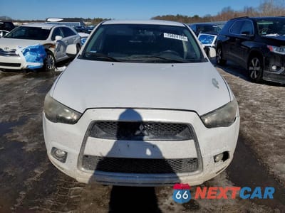 Piąte zdjęcie samochodu w środku: 2011 MITSUBISHI OUTLANDER SPORT SE VIN:JA4AR4AU5BZ005383 - miniatura