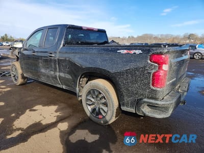 Drugie zdjęcie samochodu z przodu: 2021 CHEVROLET SILVERADO K1500 CUSTOM VIN:1GCRYBEK4MZ373324 - miniatura