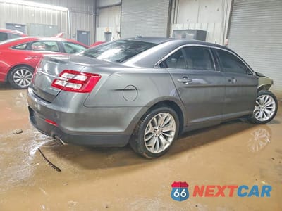 Trzecie zdjęcie samochodu z tyłu: 2018 FORD TAURUS LIMITED VIN:1FAHP2F8XJG110169 - miniatura