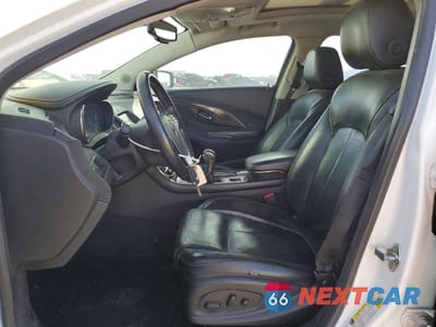 Zdjęcie 7 z 12 samochodu: 2016 BUICK LACROSSE VIN:1G4GB5G37GF222625 - miniatura