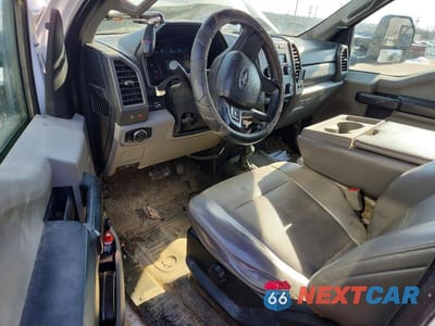 Zdjęcie 8 z 12 samochodu: 2017 FORD F350 SUPER DUTY VIN:1FDRF3H67HDA04594 - miniatura