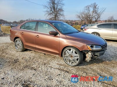 Czwarte zdjęcie samochodu z boku: 2017 VOLKSWAGEN JETTA S VIN:3VW2B7AJXHM409230 - miniatura