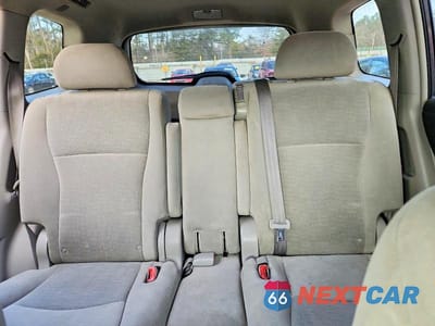 Zdjęcie 10 z 14 samochodu: 2011 TOYOTA HIGHLANDER BASE VIN:5TDBK3EHXBS082130 - miniatura