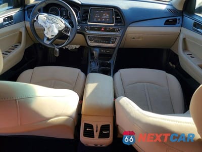 Zdjęcie 8 z 11 samochodu: 2019 HYUNDAI SONATA LIMITED VIN:5NPE34AF3KH789080 - miniatura