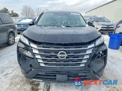 Piąte zdjęcie samochodu w środku: 2024 NISSAN ROGUE PLATINUM VIN:JN8BT3DD9RW452414 - miniatura