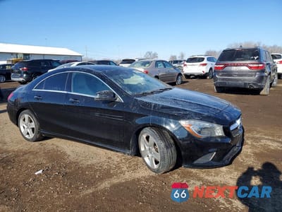 Czwarte zdjęcie samochodu z boku: 2015 MERCEDES-BENZ CLA 250 4MATIC VIN:WDDSJ4GB9FN173554 - miniatura