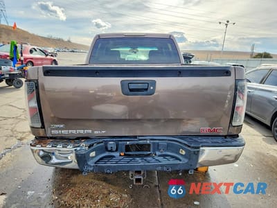 Zdjęcie 6 z 13 samochodu: 2007 GMC NEW SIERRA K1500 VIN:2GTEK133871704571 - miniatura