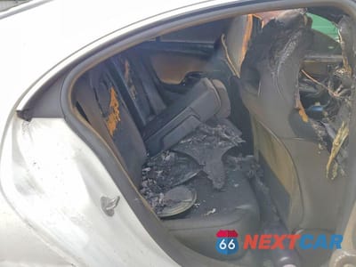 Zdjęcie 10 z 12 samochodu: 2021 MERCEDES-BENZ CLA 250 4MATIC VIN:W1K5J4HB1MN171208 - miniatura