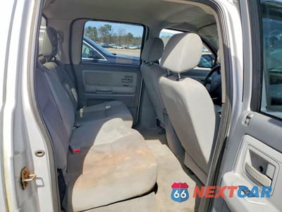 Zdjęcie 10 z 12 samochodu: 2006 DODGE DAKOTA QUAD SLT VIN:1D7HW48K06S678068 - miniatura
