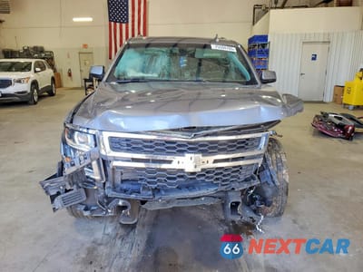 Piąte zdjęcie samochodu w środku: 2019 CHEVROLET TAHOE C1500 LS VIN:1GNSCAKC0KR305226 - miniatura