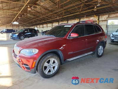 2013 BMW X5 XDRIVE35D 5UXZW0C58D0B95253 - główne zdjęcie licytacji z USA - miniatura