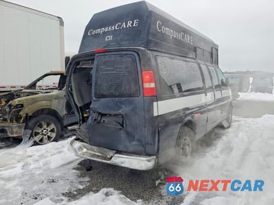 Trzecie zdjęcie samochodu z tyłu: 2013 CHEVROLET EXPRESS G3500 LT VIN:1GBZG1FA8D1186612 - miniatura