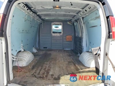 Zdjęcie 10 z 13 samochodu: 2011 CHEVROLET EXPRESS 2500 DELIVERY VAN VIN:1GCWGFCA0B1189078 - miniatura