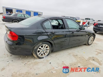 Trzecie zdjęcie samochodu z tyłu: 2006 BMW 325 XI VIN:WBAVD13556KV01337 - miniatura