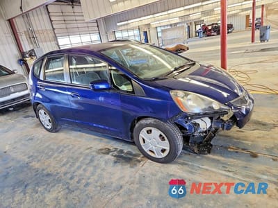 Czwarte zdjęcie samochodu z boku: 2013 HONDA FIT VIN:JHMGE8H31DC014229 - miniatura