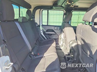 Zdjęcie 11 z 13 samochodu: 2022 JEEP GLADIATOR OVERLAND VIN:1C6HJTFG9NL160025 - miniatura