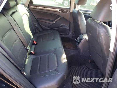 Zdjęcie 10 z 13 samochodu: 2017 VOLKSWAGEN PASSAT SE VIN:1VWBT7A37HC017077 - miniatura